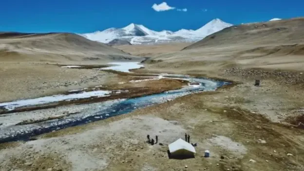 लद्दाखको नदीमा बाढीमा परि पाँच भारतीय सैनिकको मृत्यु