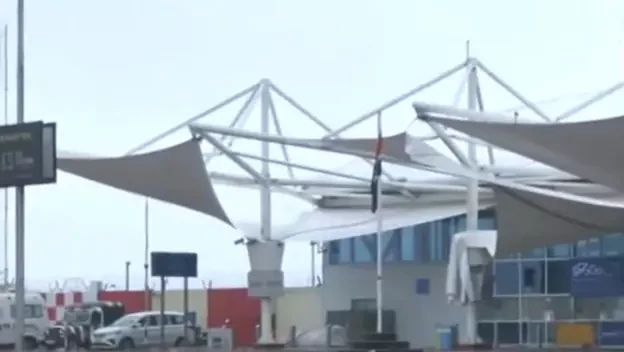 फेरि खस्यो विमानस्थलको छत