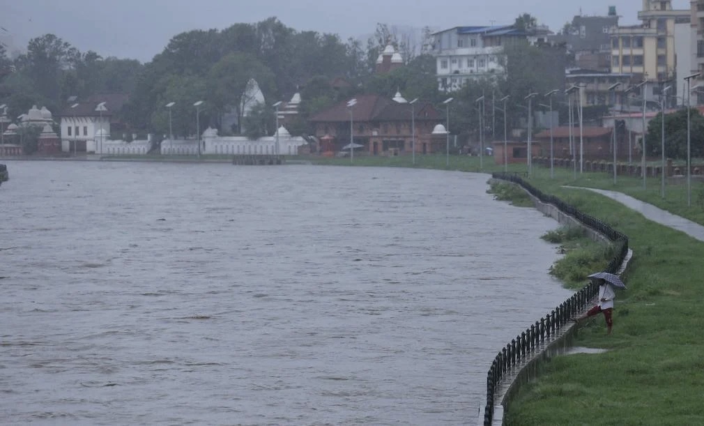 काठमाडौँका नदीहरूमा जलप्रवाह उच्च, किनारा क्षेत्रमा उच्च सतर्कता अपनाउन अनुरोध