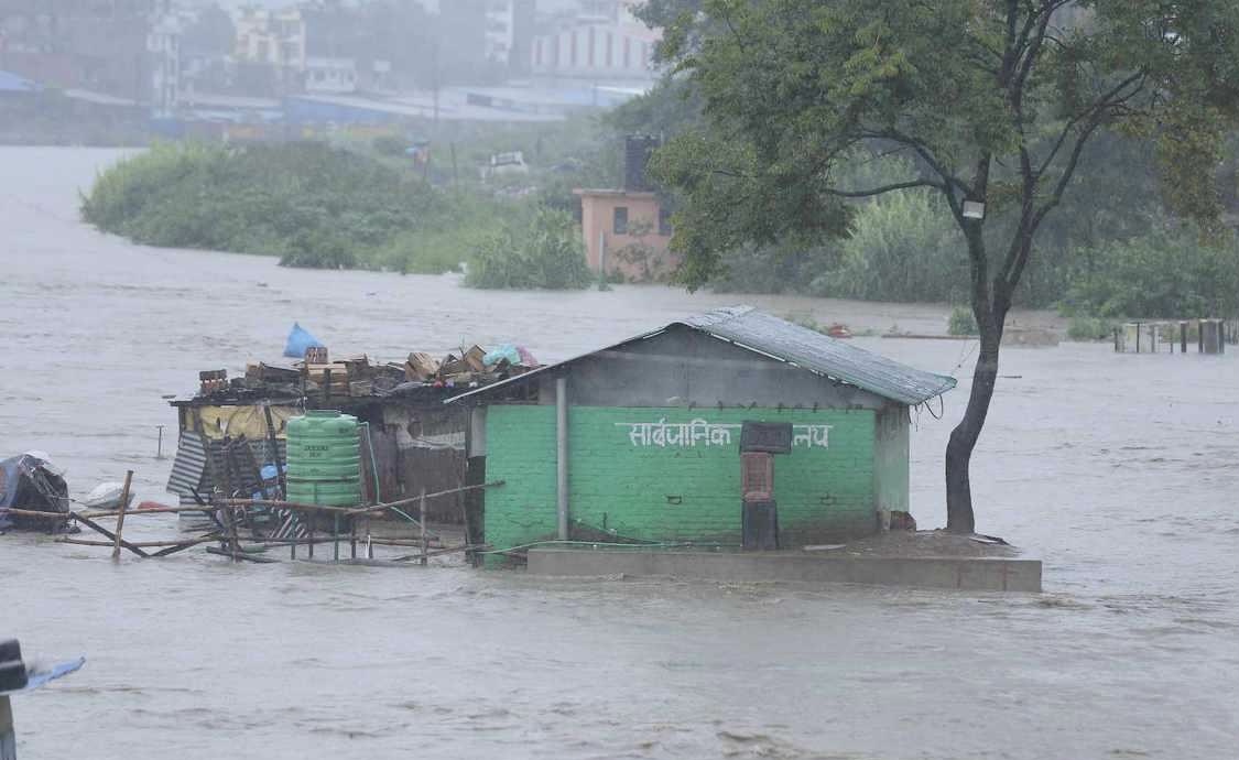 यसरी  डुबानमा पर्‍यो बल्खुको तरकारी बजार