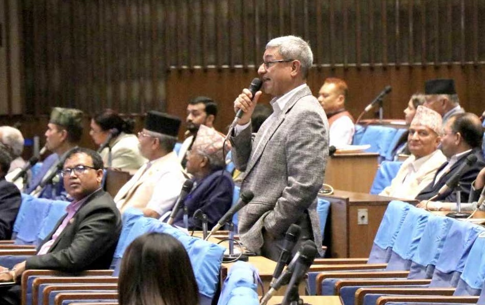 संसदमा कांग्रेसले खोज्यो प्रधानमन्त्री र मन्त्री