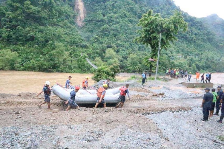 सिमलताल दुर्घटना : बाराका तीन जनाको कुशको शव बनाएर दाहसंस्कार