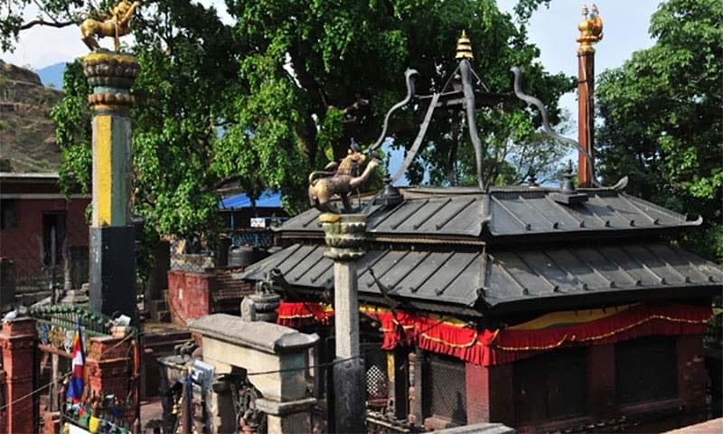 तीन वर्षपछि दोलखा भीमसेनको शिलामा दुई घण्टा ‘पसिना’
