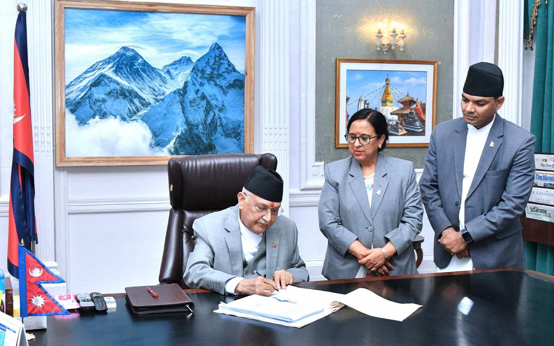 प्रधानमन्त्री ओलीले विश्वावसको मत लिन हतार नगर्ने, उपेन्द्र र सिके पर्ख र हेरमा