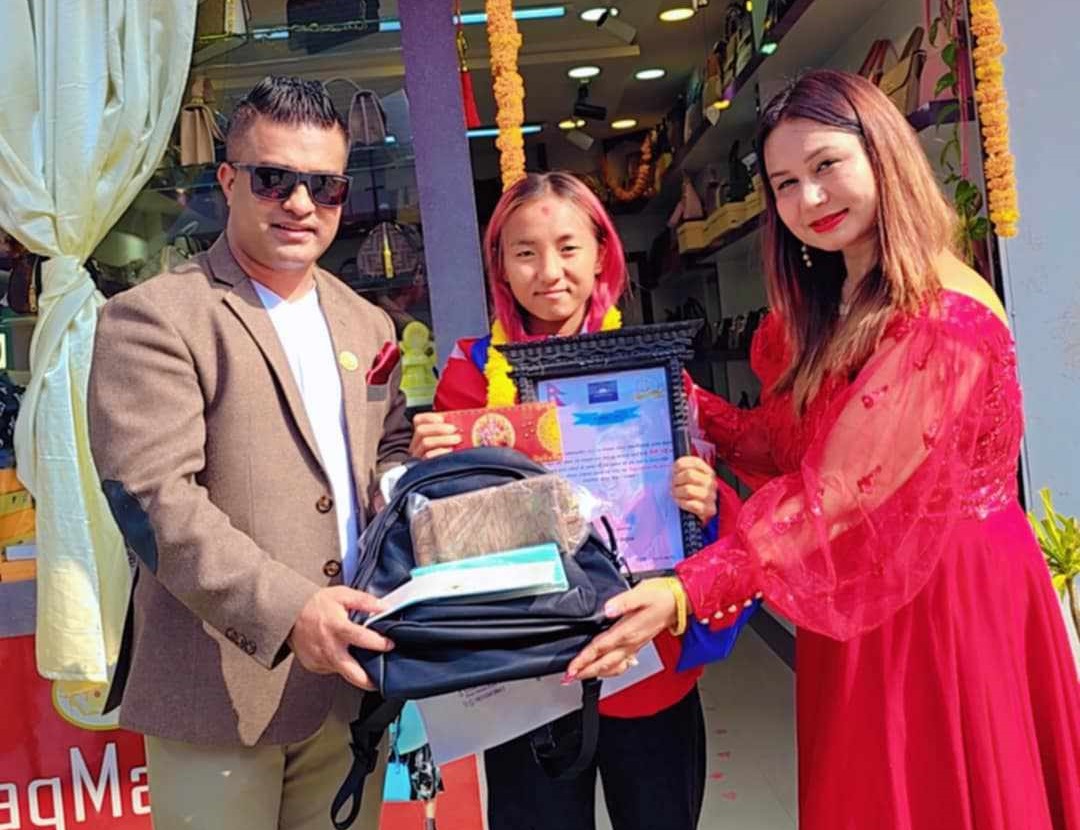 फुटबलर प्रीतिलाई ब्यागमान्डुको नगदसहित सम्मान