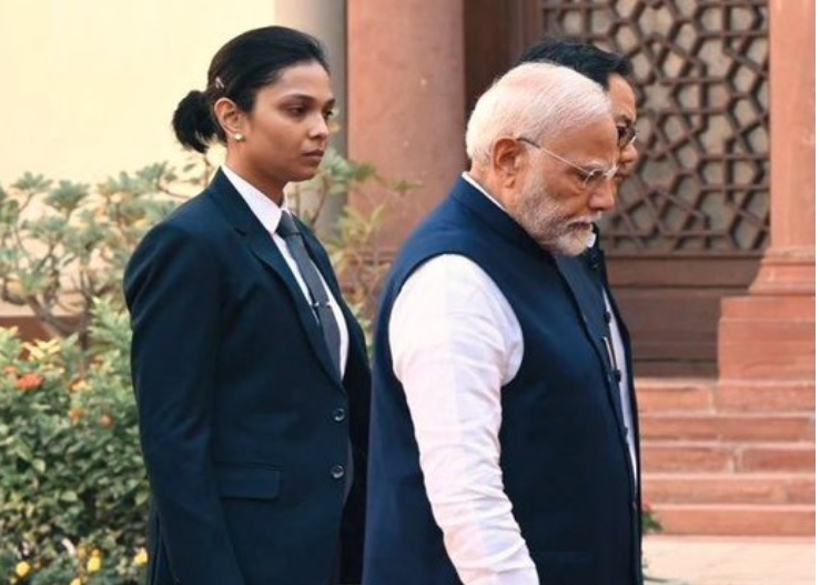 नरेन्द्र मोदीको सुरक्षामा महिला एसपीजी कमाण्डो आएकी हुन ?