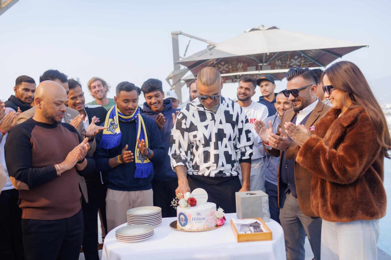 यसरी कर्णाली याक्सको टिमसँग शिखरले मनाए आफ्नो जन्मदिन