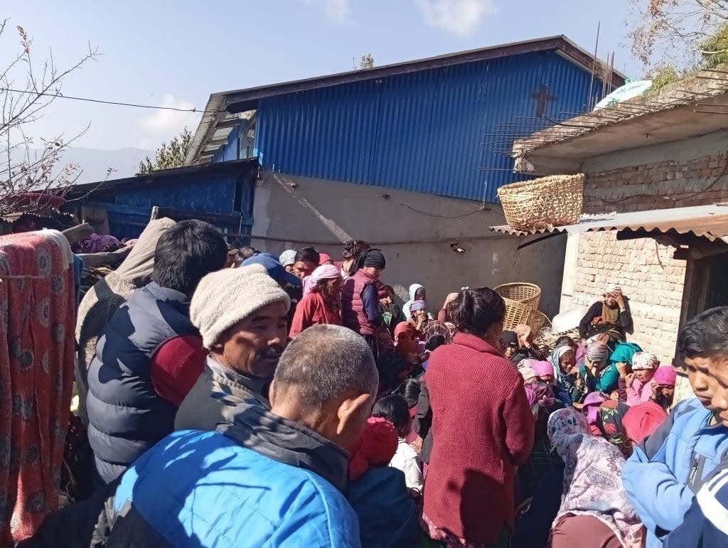 दुई छोरासहित आमा झुन्डिएको अवस्थामा फेला