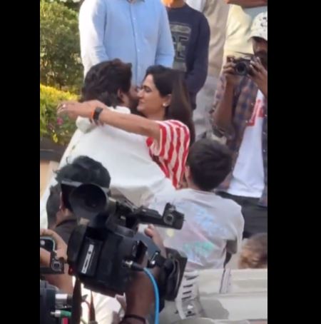 ५० हजार धरौटी बुझाएर हिरासत मुक्त भएका अल्लु अर्जुन घर पुग्दा भए भावुक