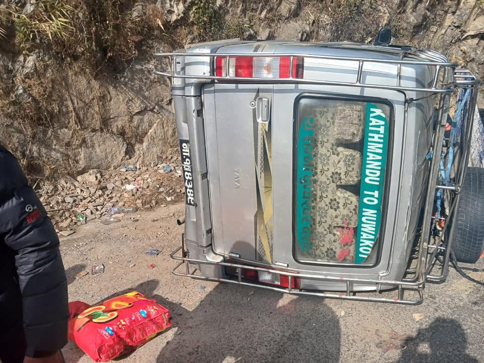 टोखा-छहरे सडक खण्डमा सुमो गाडी दुर्घटना