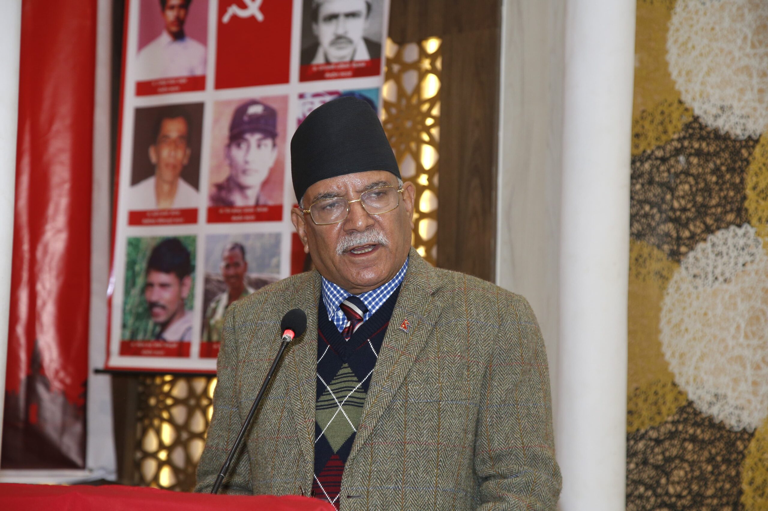 पार्टीपंक्तिलाई प्रचण्डको निर्देशन- सडक संघर्षमा जानुपर्ने हुनसक्छ, तयार रहनू