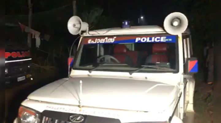 दलित किशोरी माथी ६२ जनाद्दारा बलात्कार, ४४ पक्राउ