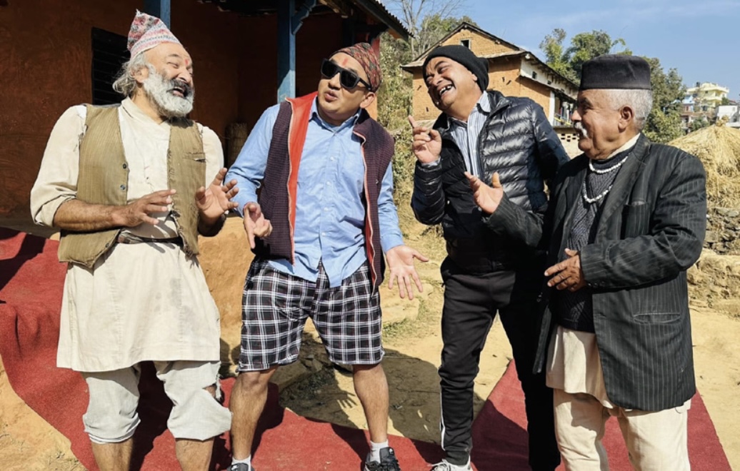 ‘मेरी बास्सै’मा फर्किए धुर्मुस