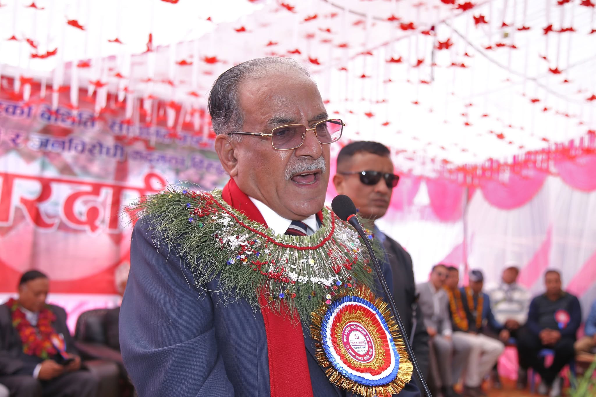 गणतन्त्रमाथि गम्भीर खतरा आयो, रक्षाका निम्ति दलहरु एक हुनुपर्छ भन्ने भाष्य ठीक छैनः प्रचण्ड