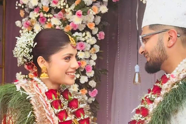 विवाह बन्धनमा बांधिए गायिका अस्मिता अधिकारी र गायक महेश काफ्ले