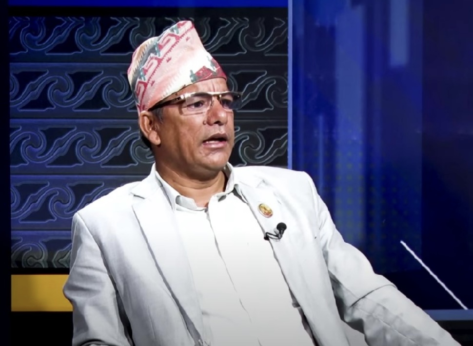 प्रचण्ड र ज्ञानेन्द्रलाई एउटै खोरमा थुन्ने तागत एमाले-कांग्रेसमा छः दयाल बहादुर शाही