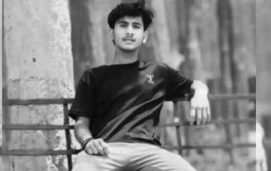 पत्रिका बोकेर आउँदै थिए, मोटरसाइकल दुर्घटनामा परी बिते
