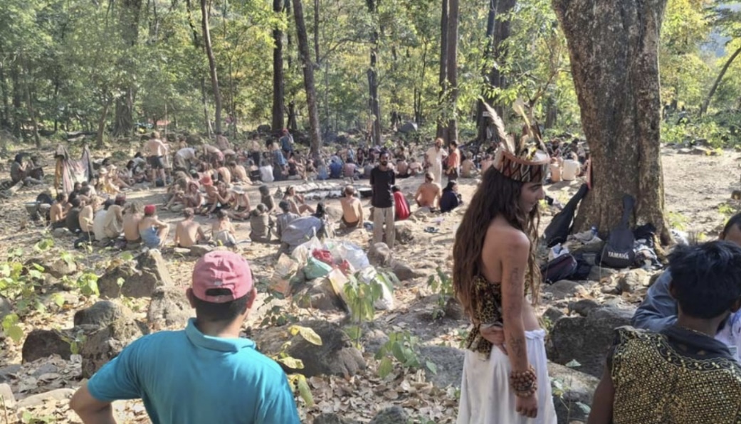 कैलालीको जंगलमा देखिएका १०० बढी रहस्यमयी विदेशीबारे बोल्यो सरकार
