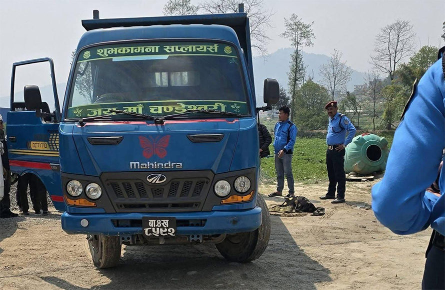 बाबुले नै छोरीलाई ट्रकले किचेर मारेपछि…