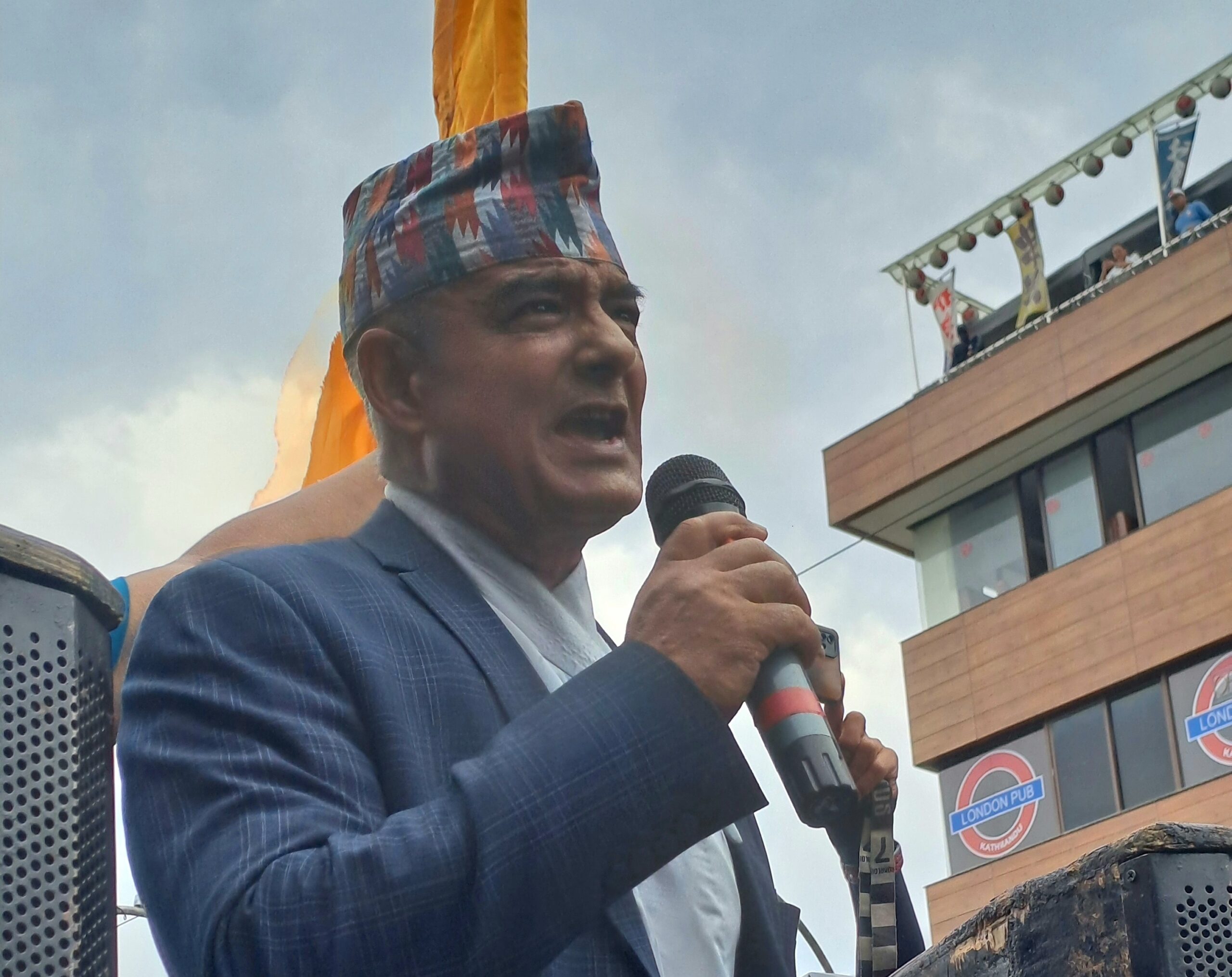 गणतन्त्रवादीको मुटु हल्लियो, अब राजालाई गद्दीमा राख्छौं : धवलशमशेर