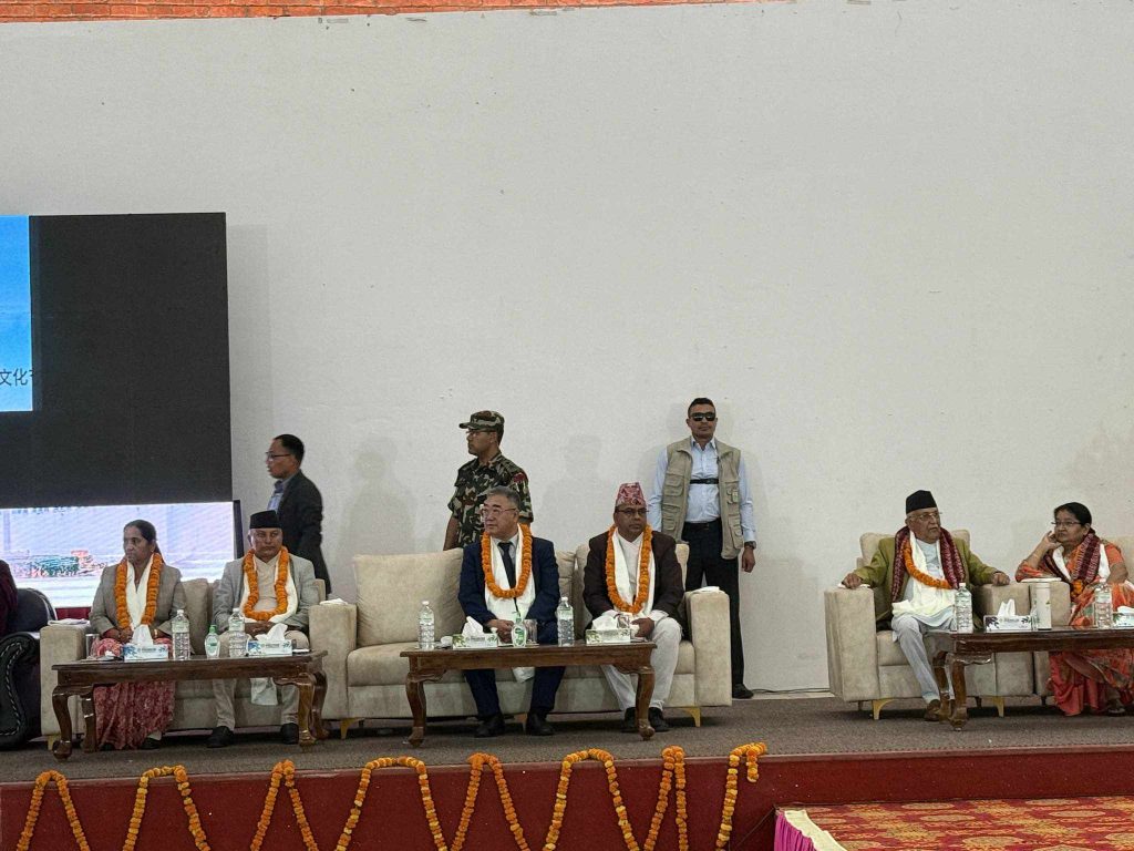 प्रधानमन्त्री ओली सहभागी कार्यक्रम लुम्बिनीका मन्त्री र सांसदले गरे  बहिष्कार