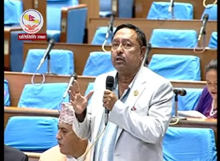 चारैतिर अलमल छ, सरकार भने भर्नर नियुक्तिको ‘म्युजिकल चियर’ मा मस्त छः कांग्रेस नेता गिरी