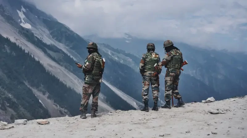 पाकिस्तानबाट भएको गोलीबारीमा एक सरकारी अधिकारीको मृत्यु