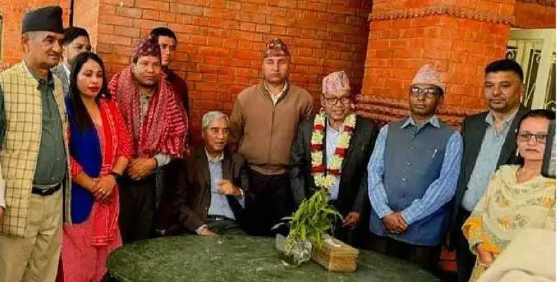 एमालेबाट जितेका नगरपालिकाका उपमेयर कांग्रेसमा प्रवेश