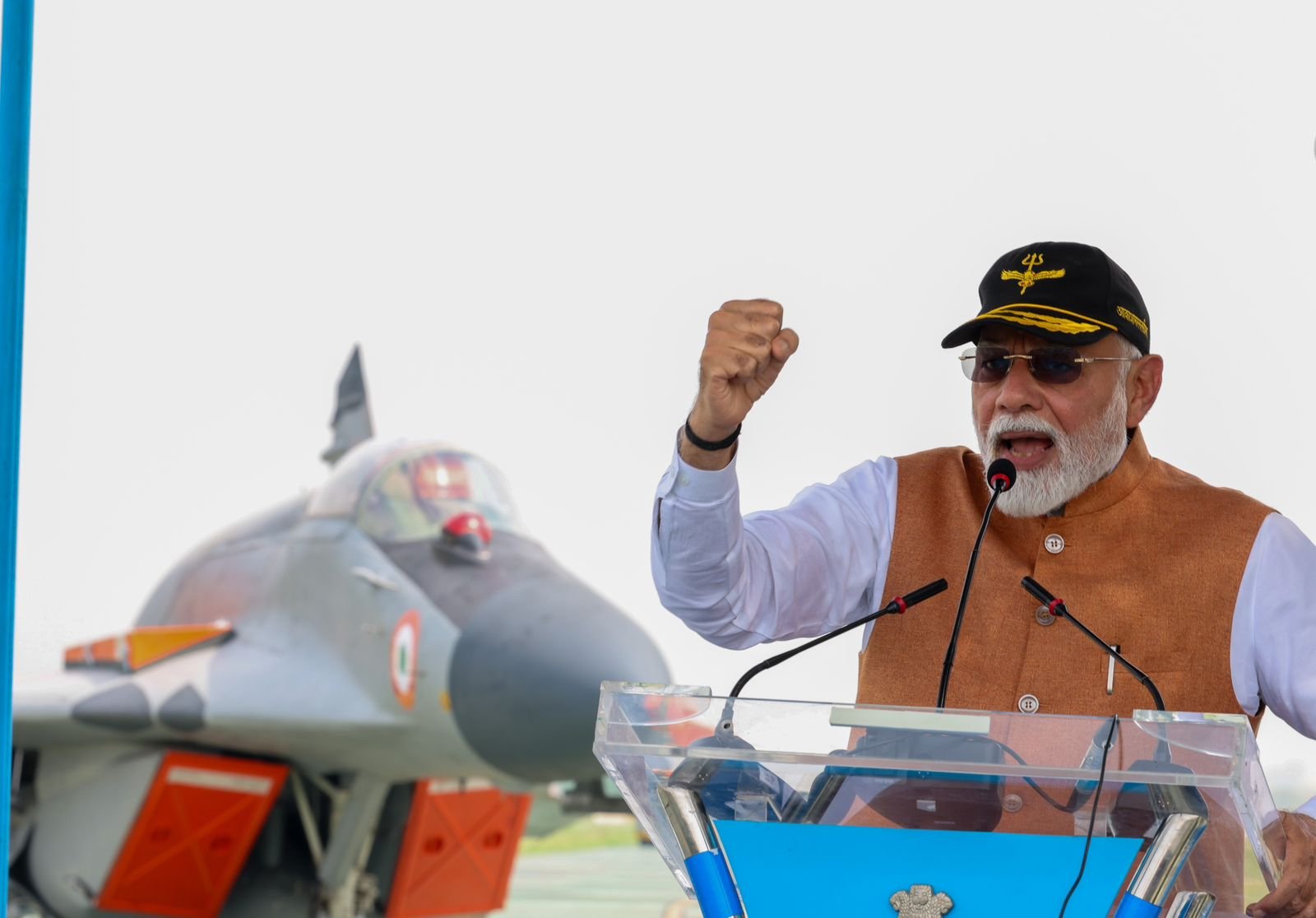 पाकिस्तानले ‘नष्ट भयो’ भनेको एस-४०० अगाडि मोदीको सलामी
