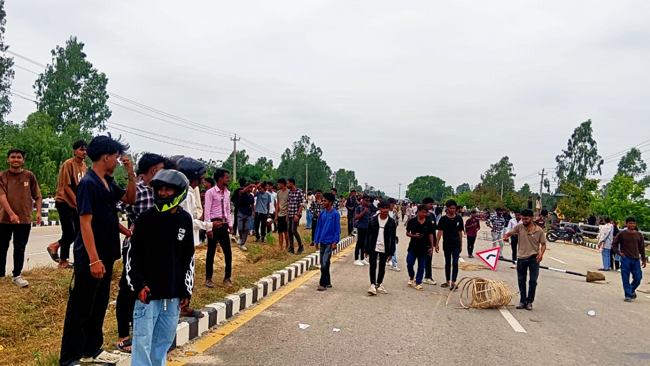 कक्षा १२ का विद्यार्थीलाई विशेष छुट दिएको वाटरल्यान्ड पार्कमा झडप, स्थिति तनावग्रस्त
