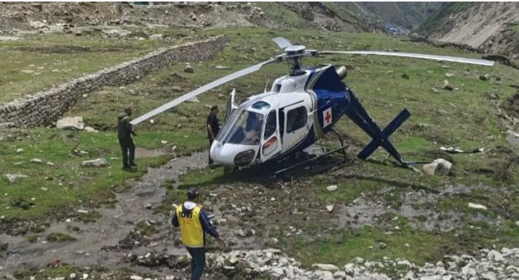 केदारनाथमा हेलिकप्टर दुर्घटनाग्रस्त