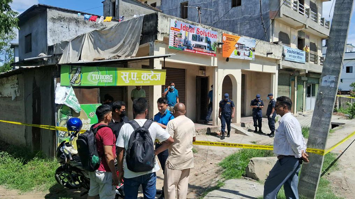 खानेपानी कार्यालयकी कर्मचारी मृत फेला, डेरामा एक युवक पनि बस्ने गरेको खुलाशा