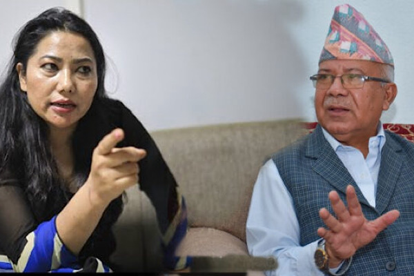 माधव नेपालमाथि कानूनी र संवैधानिक संकट आयो, अब काँधमाथि मरेको सिनो हालेर हिँड्न सकिँदैन : रामुकमारी झाँक्री