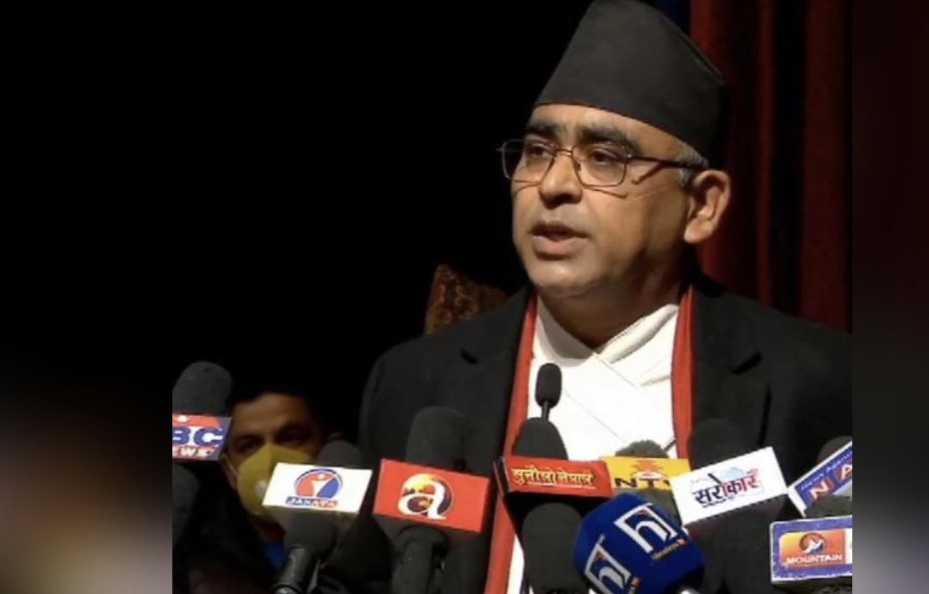 विद्यालाई निषेधप्रति एमाले काठमाडौं अध्यक्षको टिप्पणी- मदन भण्डारीलाई बोल्न नदिएको, ओलीलाई बोलाउन रोकेको इतिहास साक्षी छ