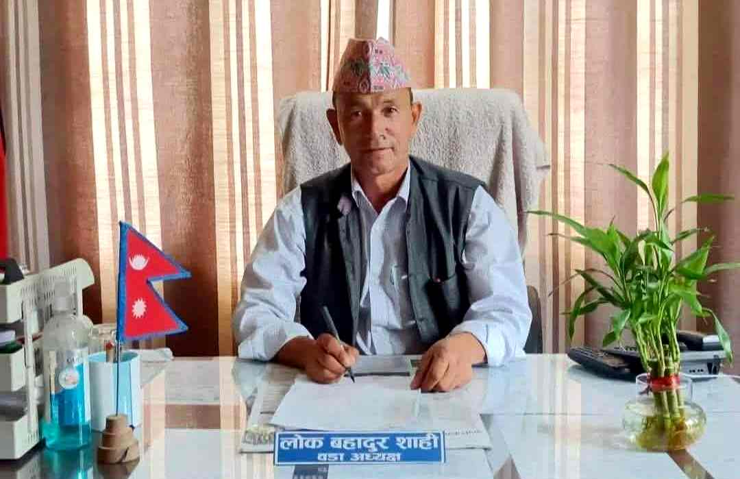 उपचार गरेर एम्बुलेन्समा घर फर्किँदै गरेका बडाध्यक्षको बाटोमै मृत्यु