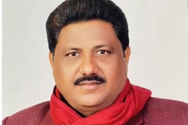 एसपीलाई धम्की दिएका जसपा नेता यादवले भने – भागेको होइन, छोराको उपचारमा व्यस्त छु