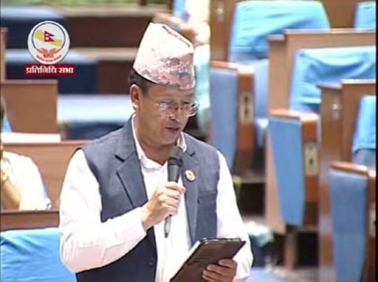 घुस प्रकरणमा मुछिएका गुप्ताको सांसद पद नै खारेज गर्नुपर्छः पूर्णबहादुर घर्ती