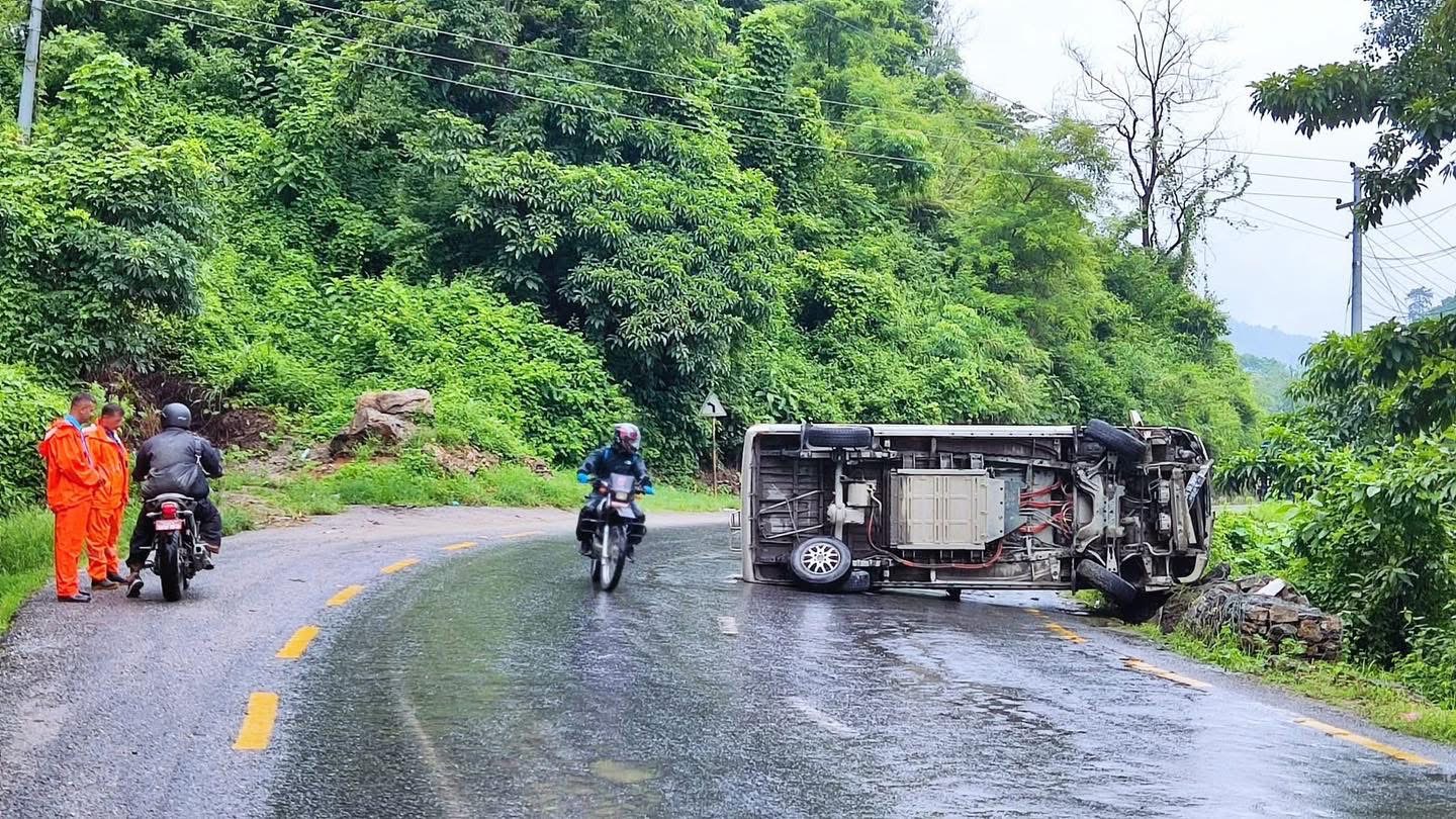 आँबुखैरेनी (ऐना पहरा) नजिकै विद्युतीय माइक्रो दुर्घटना