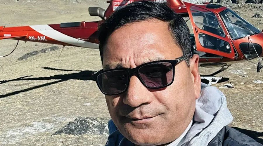 अमेरिकाबाट डिपोर्ट भए रवि लामिछाने निकट मोहन थापा