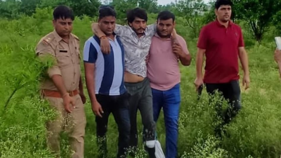 दाइजोको निहुंमा श्रीमतीलाई जिउँदै जलाउने श्रीमानलाई प्रहरीले हान्यो गोली