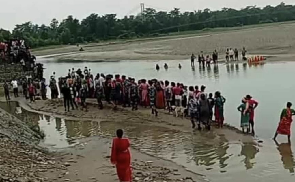 खोलामा नुहाउन गएका ४ किशोरको डुबेर मृत्यु