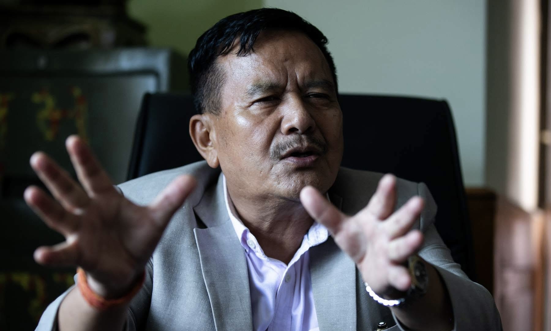 ‘भाटभटेनी जल्दा छाती चिराचिरा भएको छ, तर मसँग रुने छुट छैन, हजारौंको सपना ब्यूँताउनुछ’