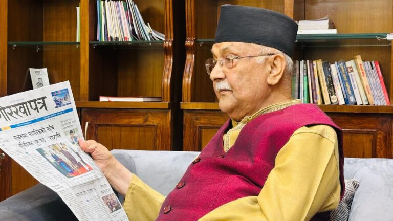 ओलीसँग एमाले युवाहरूको जमघट बढि, पाका नेताहरुसँग भेटघाट पातलो