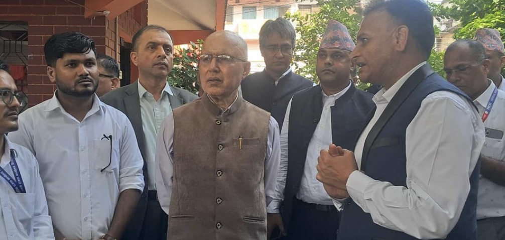 ५ सय र १ हजार दरका नोट बन्द गर्ने चर्चाबारे अर्थमन्त्री यसो भन्छन्…