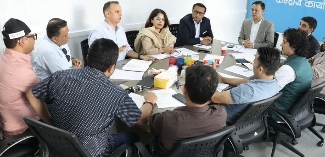 रास्वपाले  ओली,लेखक सहितलाई राजनीतिक क्रियाकलापमा बन्देज लगाउन सरकारको ध्यानाकर्षण गराउने