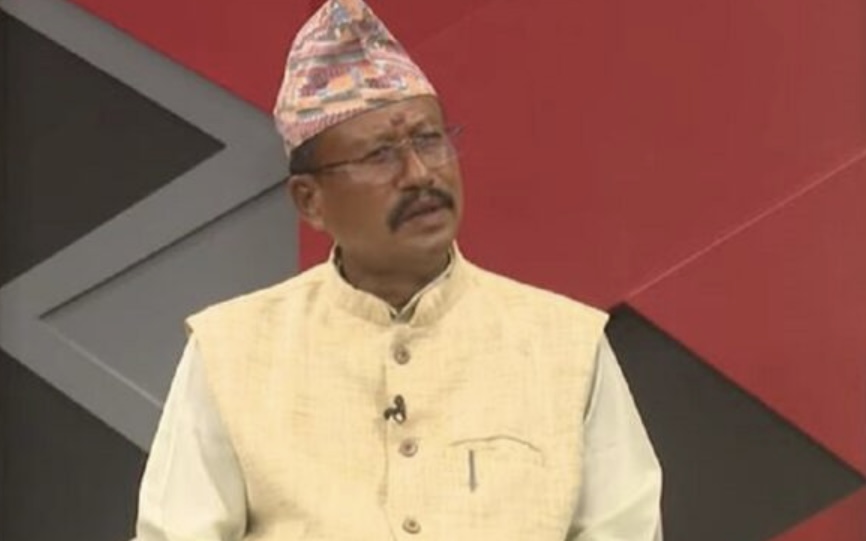 ओलीको अनुहार देखाएर एमाले निर्वाचनमा जान सक्दैनः द्वारिकालाल चौधरी