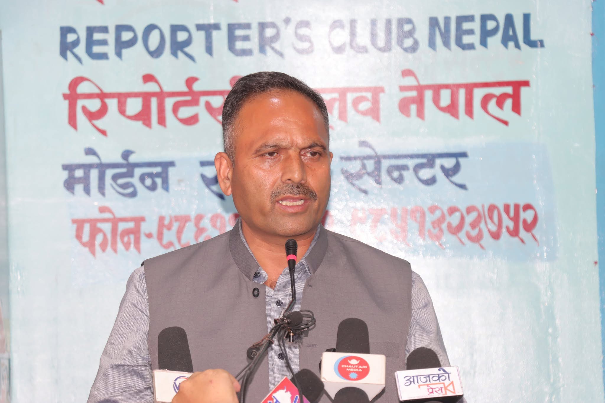 मेटालगायतका सामाजिक सञ्जालहरुले कमिशन नदिएपछि ओली सरकारले प्रतिबन्ध लगाएको थियो, कर नतिरेर होइनः राजन दाहाल