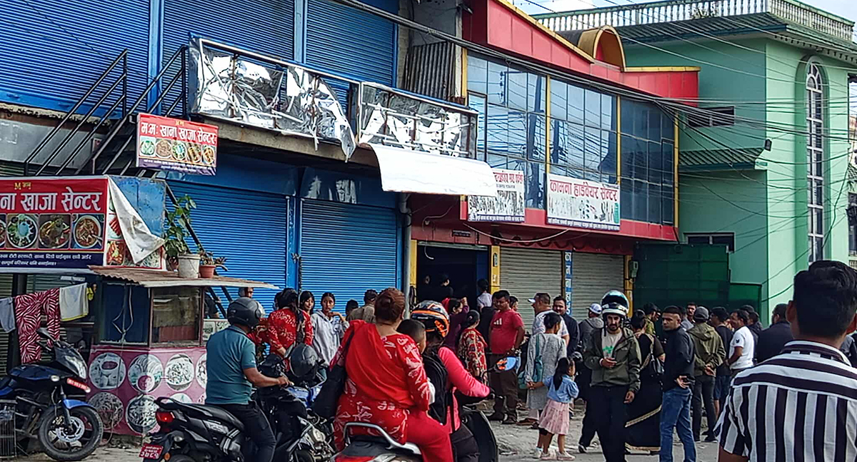 भाइरल झाँक्री प्रकाश भुजेलले एक म्यानपावर व्यवसायीलाई धम्की दिएपछि व्यवासयी पक्षधरले उनको कार्यालय तोडफोड