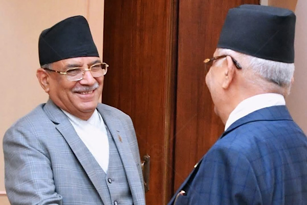 ५-६ वटा पार्टीका बीचमा एकता हुन लागेपछि केपी ओलीलाई छटपटी भएको छः प्रचण्ड