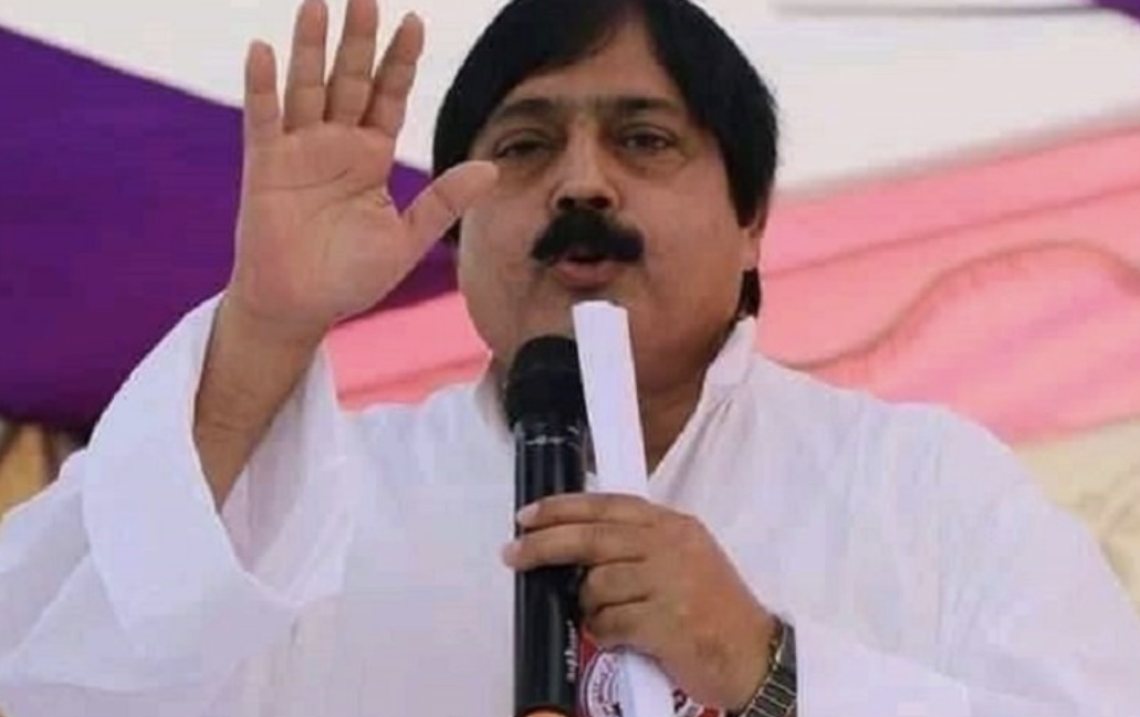 आफताब आलम भेन्टिलेटरमा